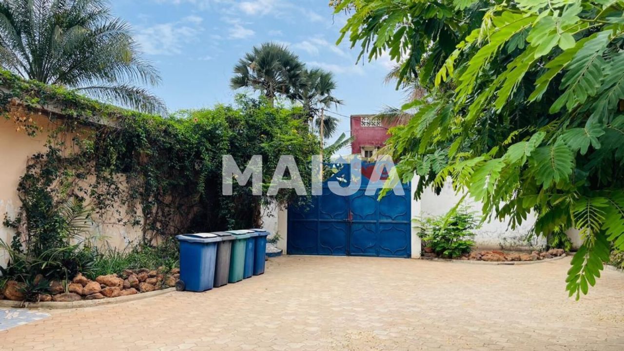 Дом Kerr Serign, Гамбия, 238 м² - фото 2