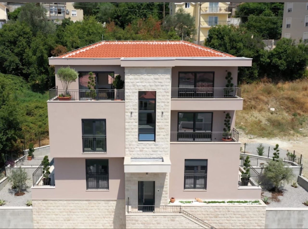 Квартира в Тивате, Черногория, 77 м² - фото 4