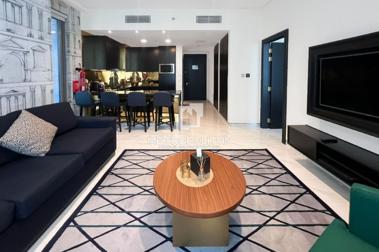 Отель, гостиница в Дубае, ОАЭ, 90 м² - фото 1