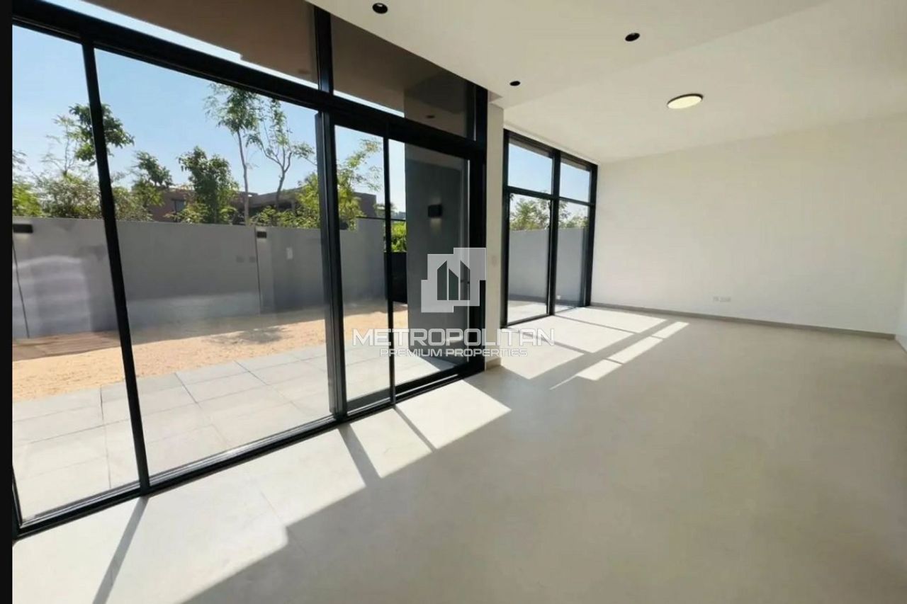 Таунхаус в Шардже, ОАЭ, 218 м² - фото 2