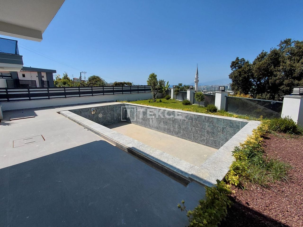 Вилла в Алании, Турция, 677 м² - фото 16