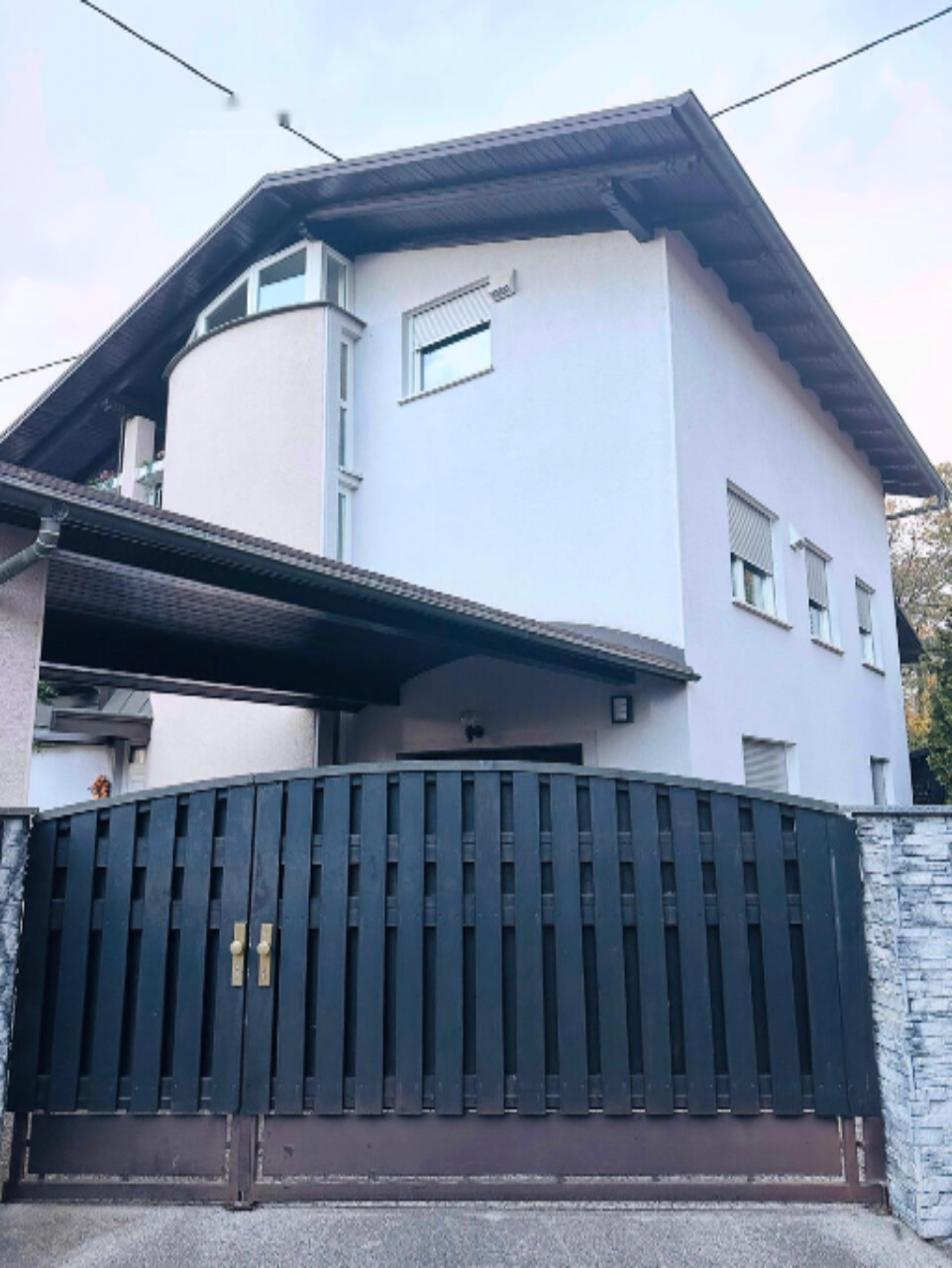 Дом в Любляне, Словения, 360 м² - фото 1