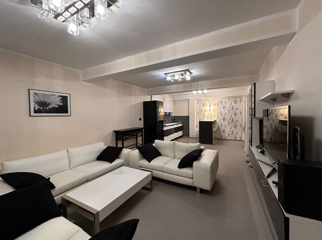 Офис в Будве, Черногория, 72 м² - фото 1