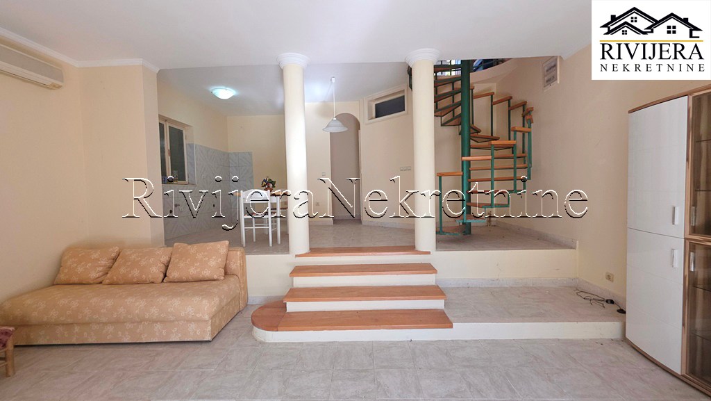 Дом в Херцег-Нови, Черногория, 270 м² - фото 8