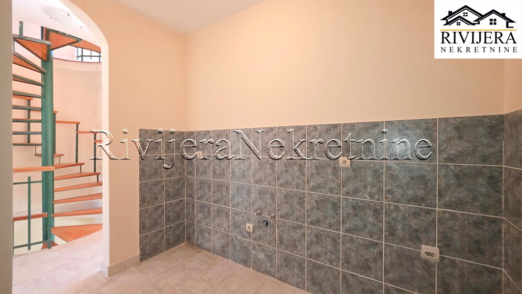 Дом в Херцег-Нови, Черногория, 270 м² - фото 12