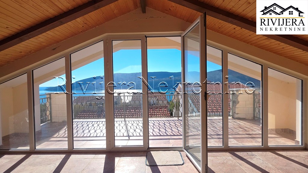 Дом в Херцег-Нови, Черногория, 270 м² - фото 11