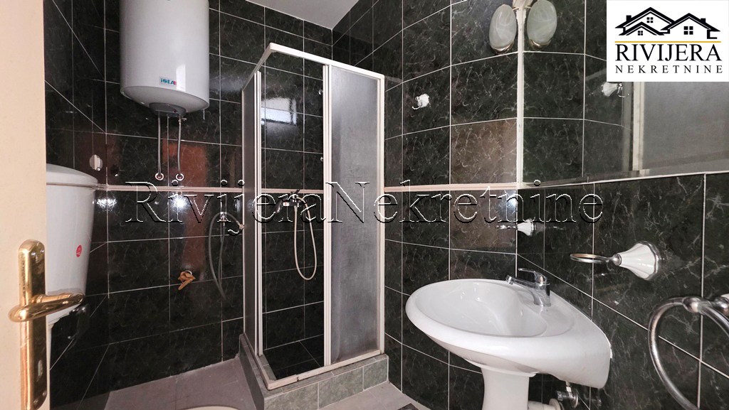 Дом в Херцег-Нови, Черногория, 270 м² - фото 15