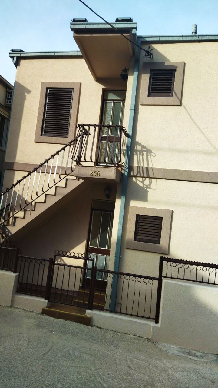 Дом в Баре, Черногория, 250 м² - фото 1