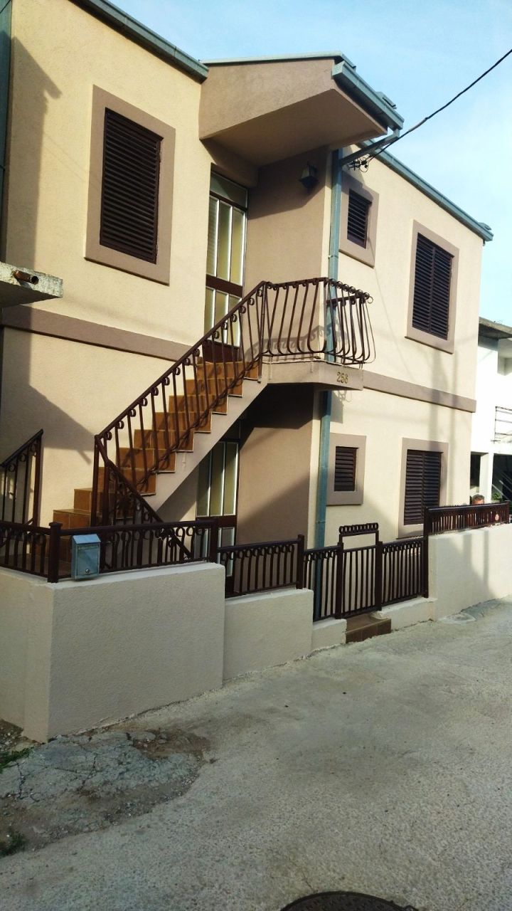 Дом в Баре, Черногория, 250 м² - фото 2