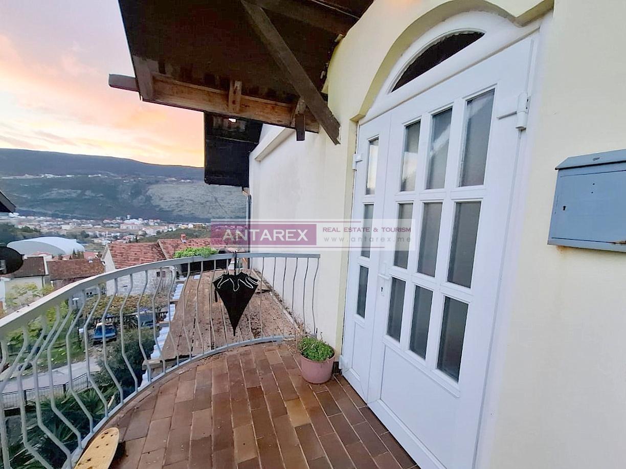 Апартаменты в Херцег-Нови, Черногория, 50 м² - фото 9