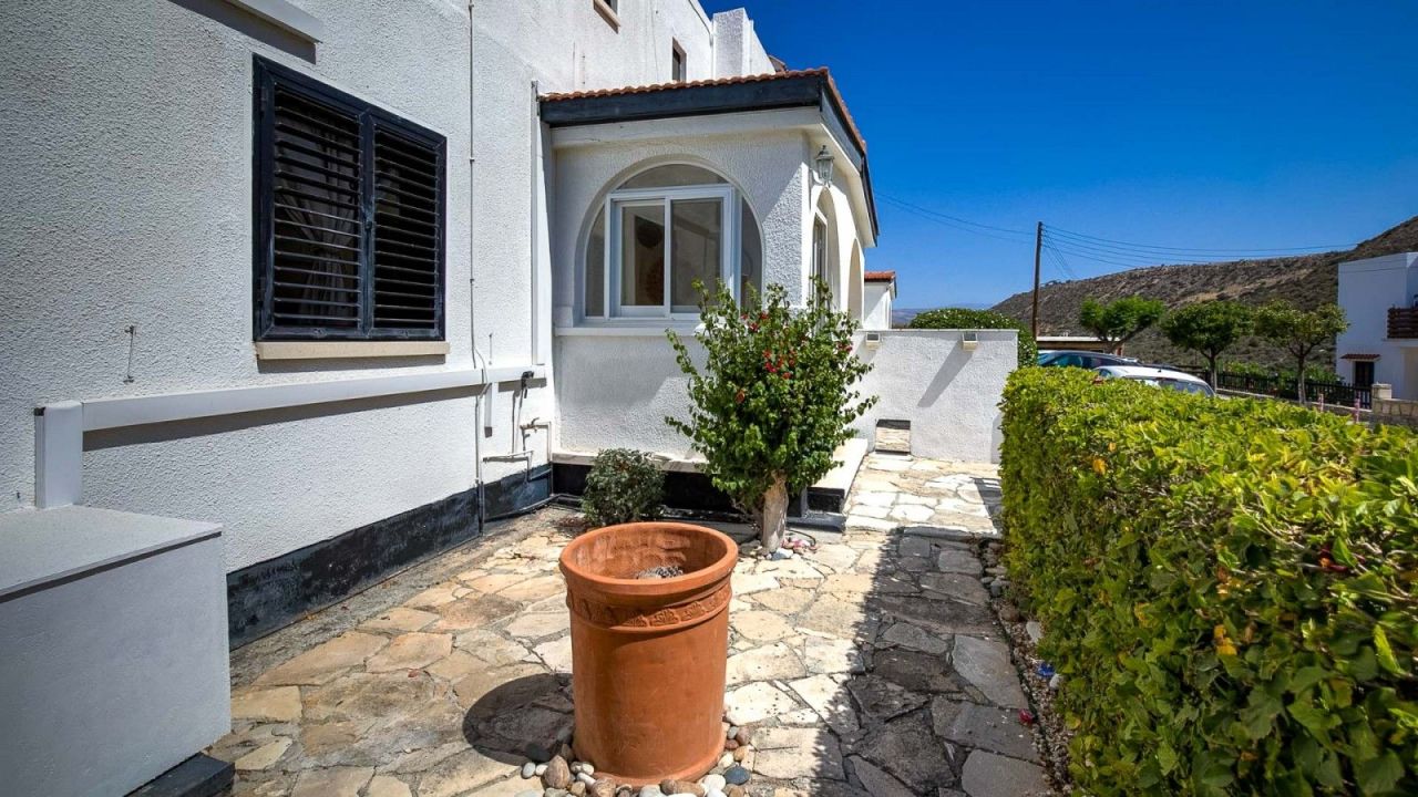 Таунхаус в Лимасоле, Кипр, 101 м² - фото 2