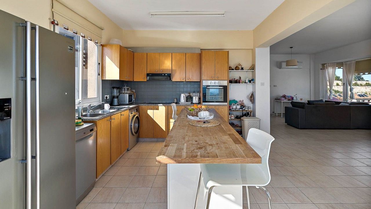 Вилла в Лимасоле, Кипр, 184 м² - фото 6