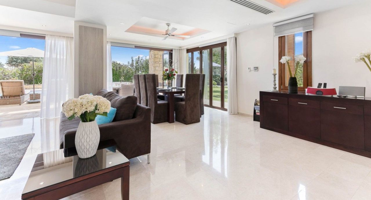 Вилла в Пафосе, Кипр, 307 м² - фото 8