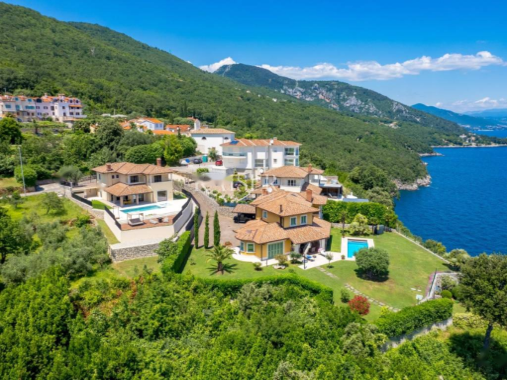 Дом в Опатии, Хорватия, 200 м² - фото 2