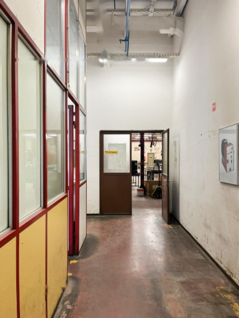 Офис в Любляне, Словения, 1 500 м² - фото 4