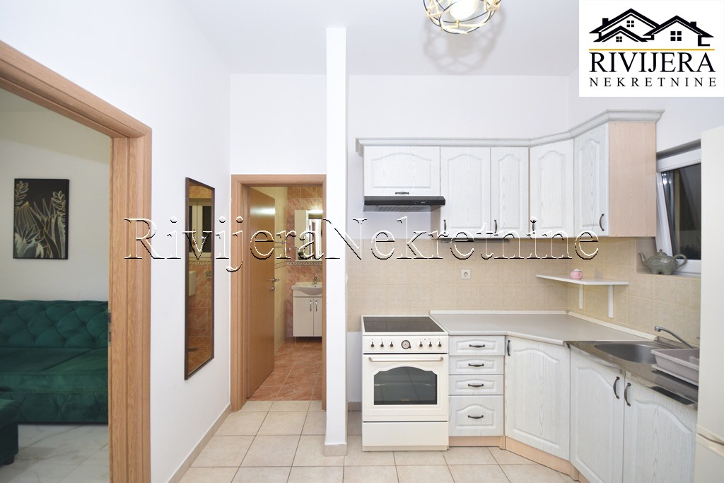 Квартира в Херцег-Нови, Черногория, 62 м² - фото 3