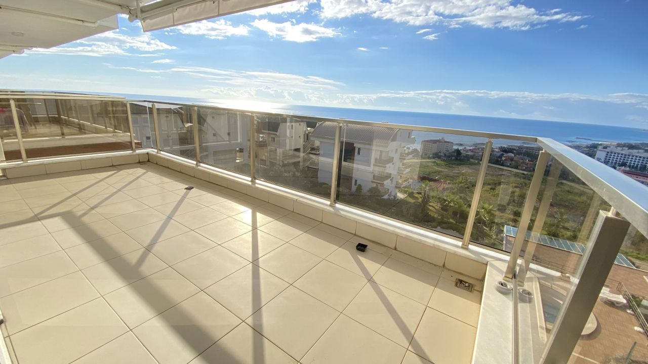 Апартаменты в Алании, Турция, 200 м² - фото 1