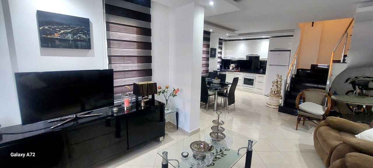 Апартаменты в Алании, Турция, 170 м² - фото 1