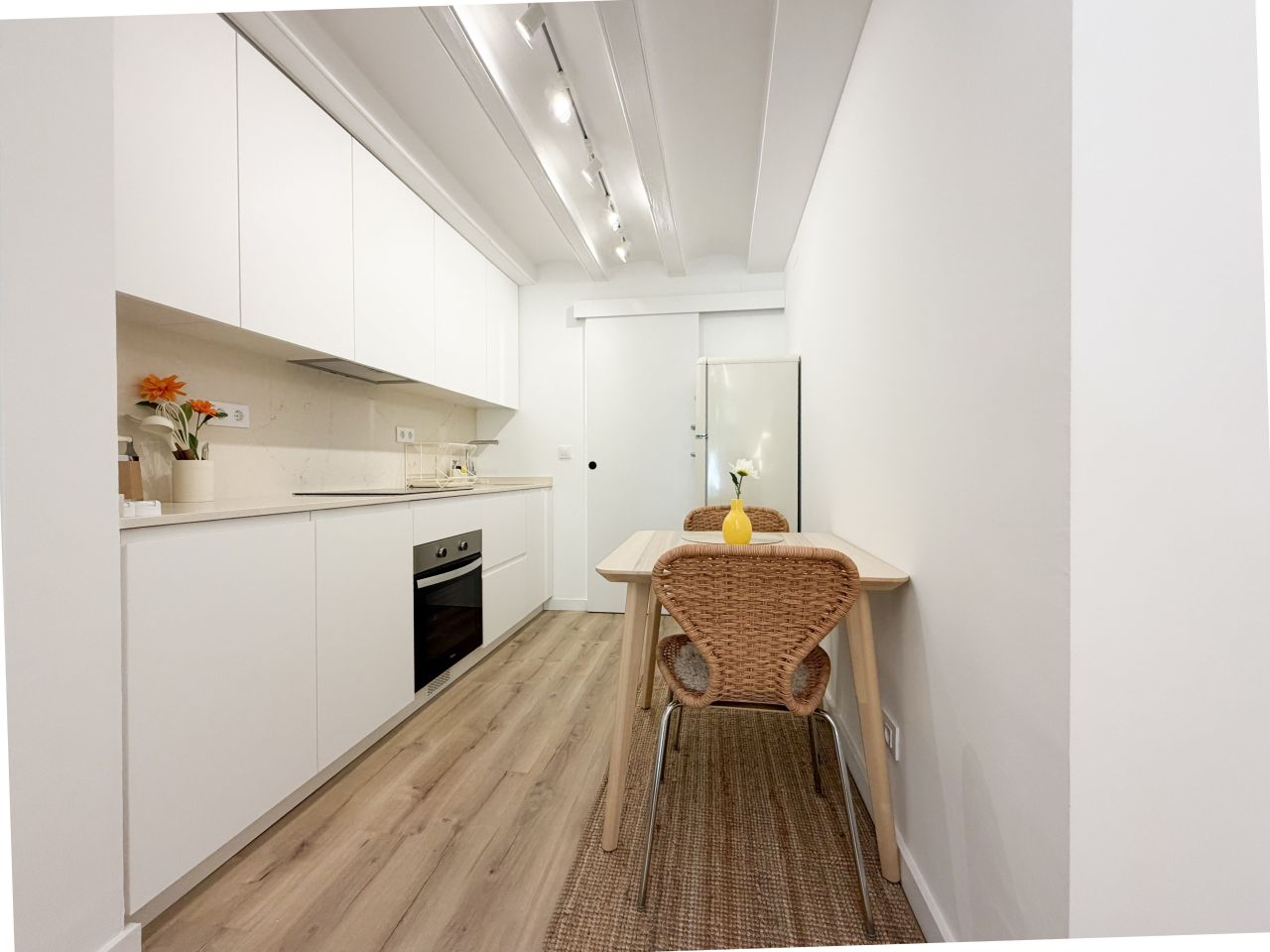 Квартира в Барселоне, Испания, 74 м² - фото 8