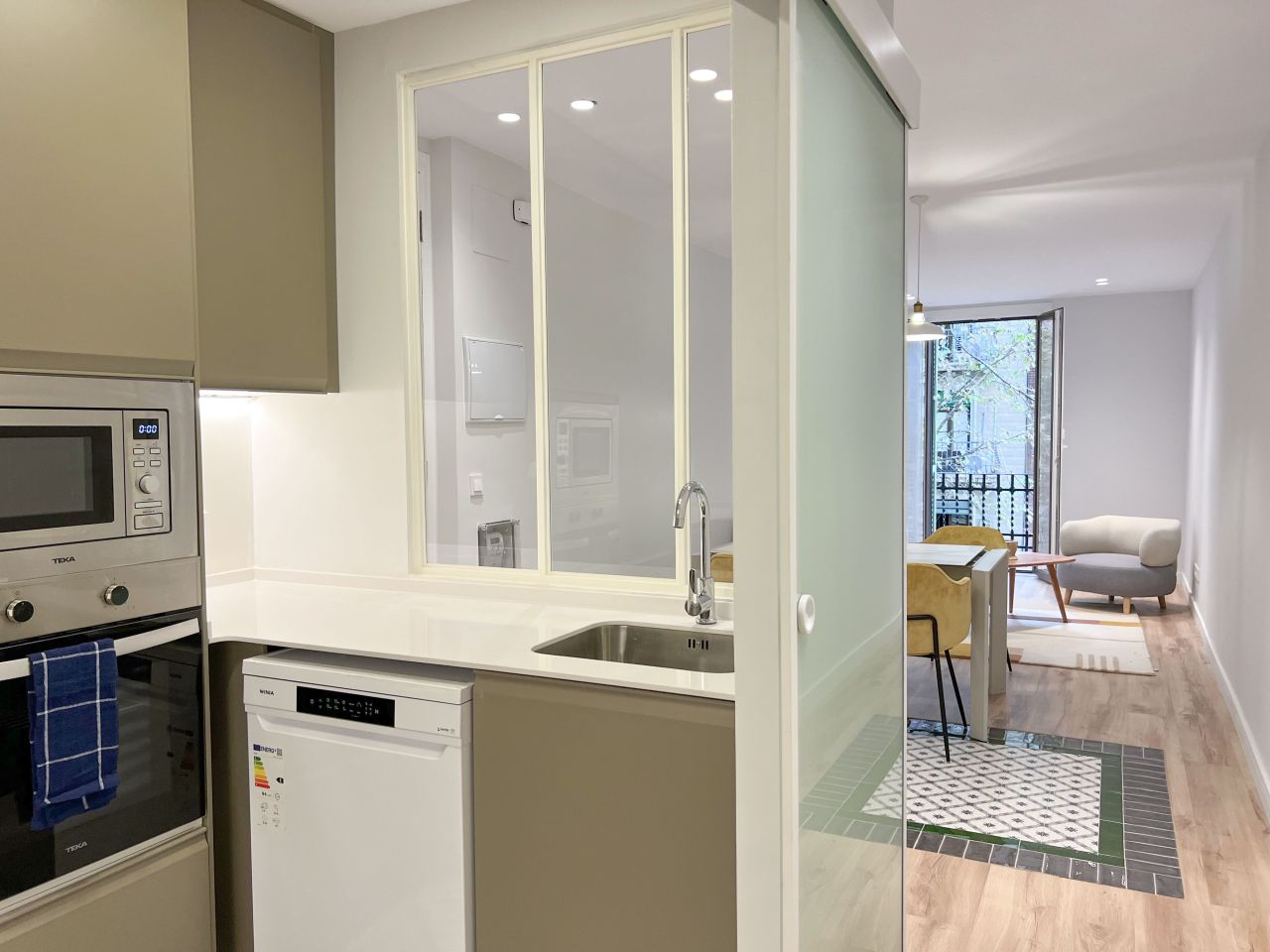 Квартира в Барселоне, Испания, 74 м² - фото 12