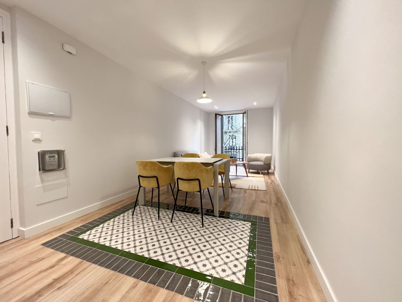 Квартира в Барселоне, Испания, 74 м² - фото 2