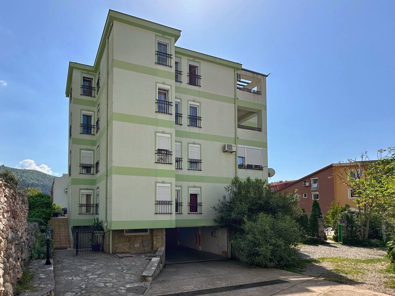 Квартира в Будве, Черногория, 65 м² - фото 15