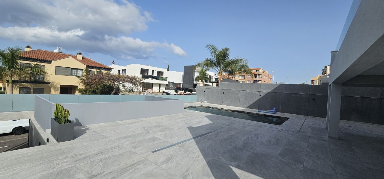 Вилла на Тенерифе, Испания, 307 м² - фото 1