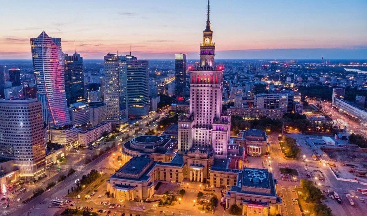 Квартира в Варшаве, Польша, 30 м² - фото 1