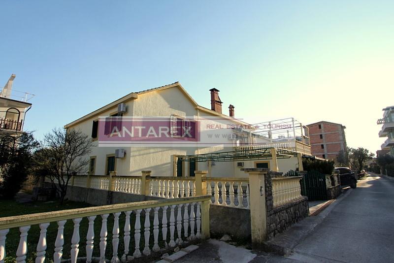 Вилла в Биеле, Черногория, 320 м² - фото 2