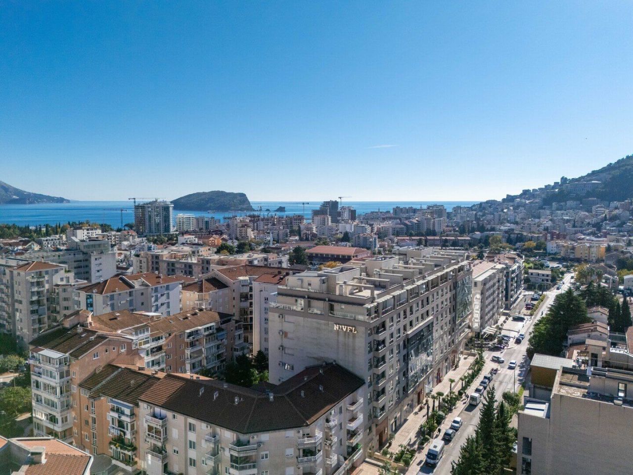 Апартаменты в Будве, Черногория, 90 м² - фото 1