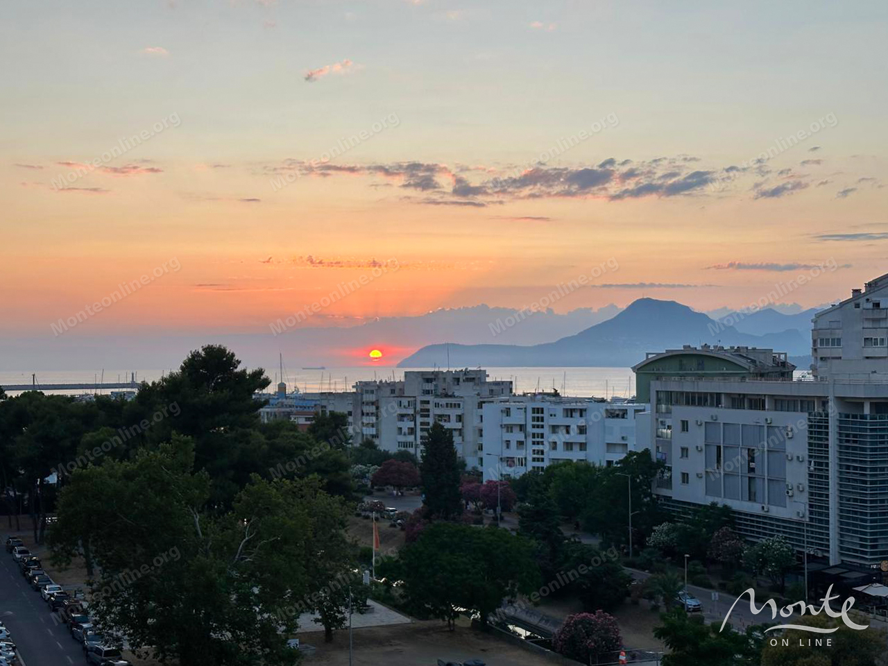 Апартаменты в Баре, Черногория, 46 м² - фото 1