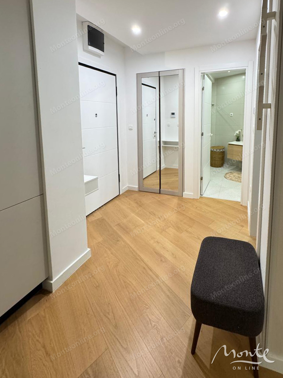 Апартаменты в Бечичи, Черногория, 54 м² - фото 9