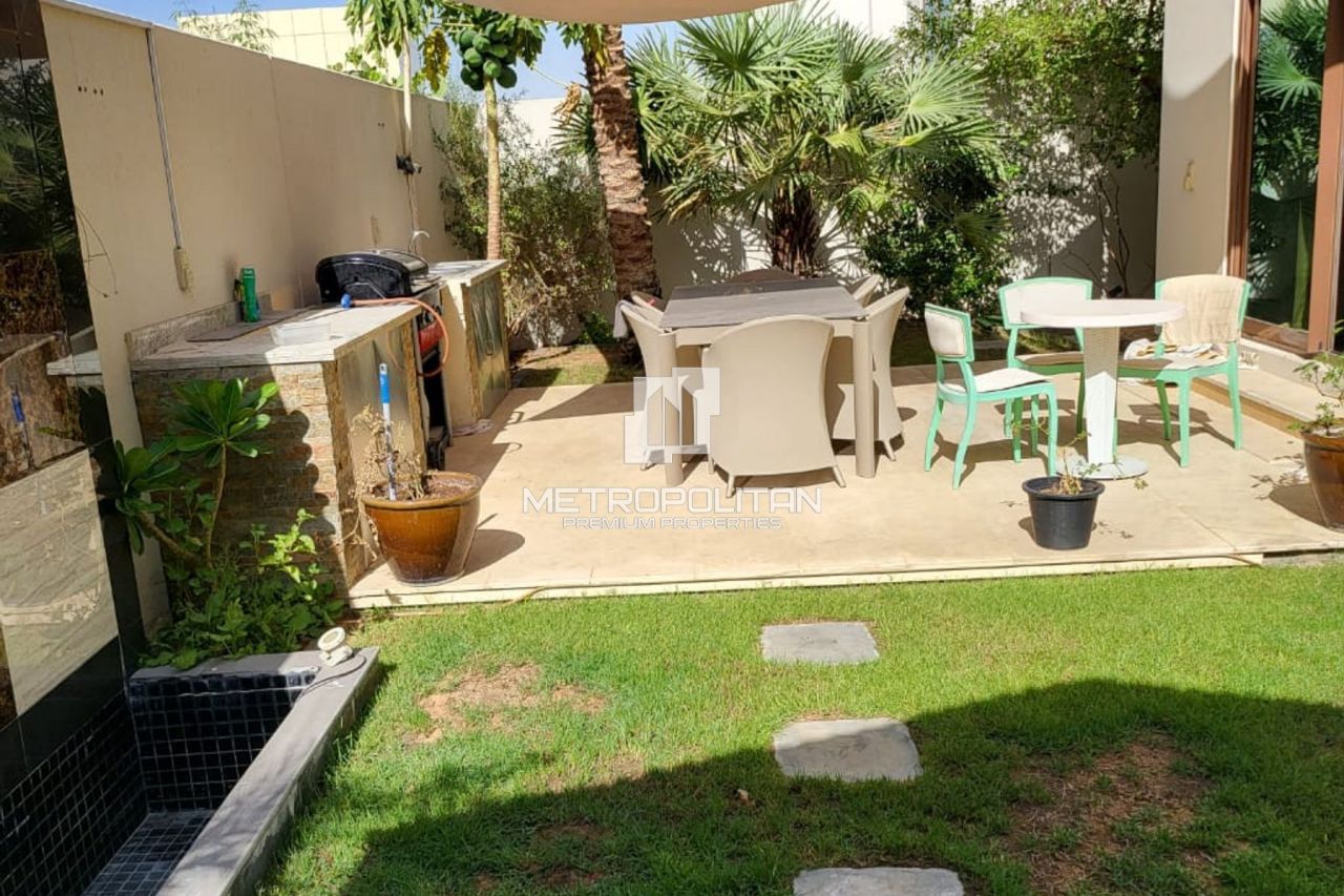 Вилла в Дубае, ОАЭ, 563 м² - фото 5