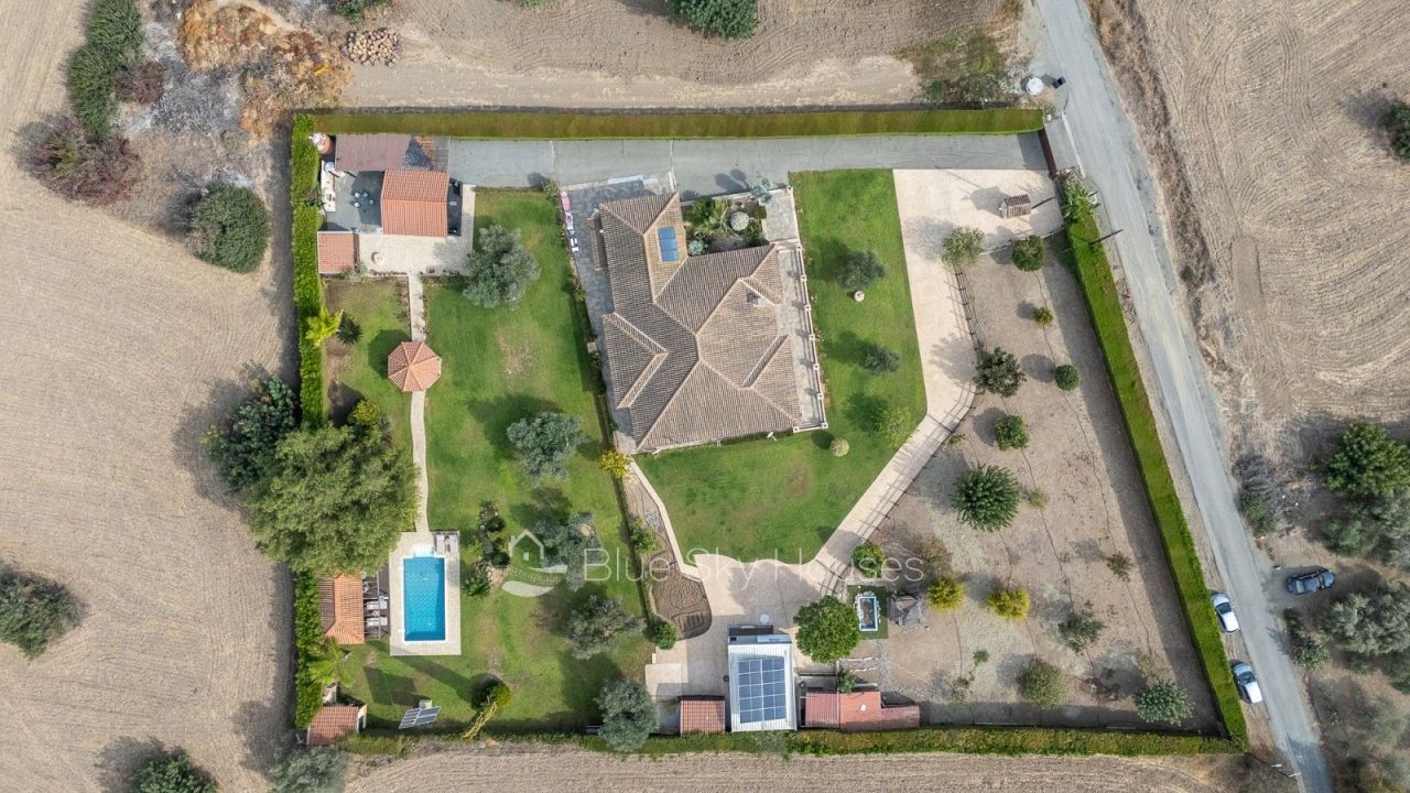 Вилла в Лимасоле, Кипр, 350 м² - фото 3