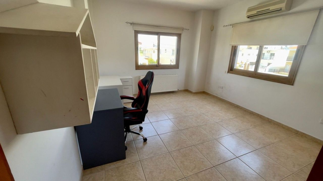 Вилла в Ларнаке, Кипр, 220 м² - фото 15