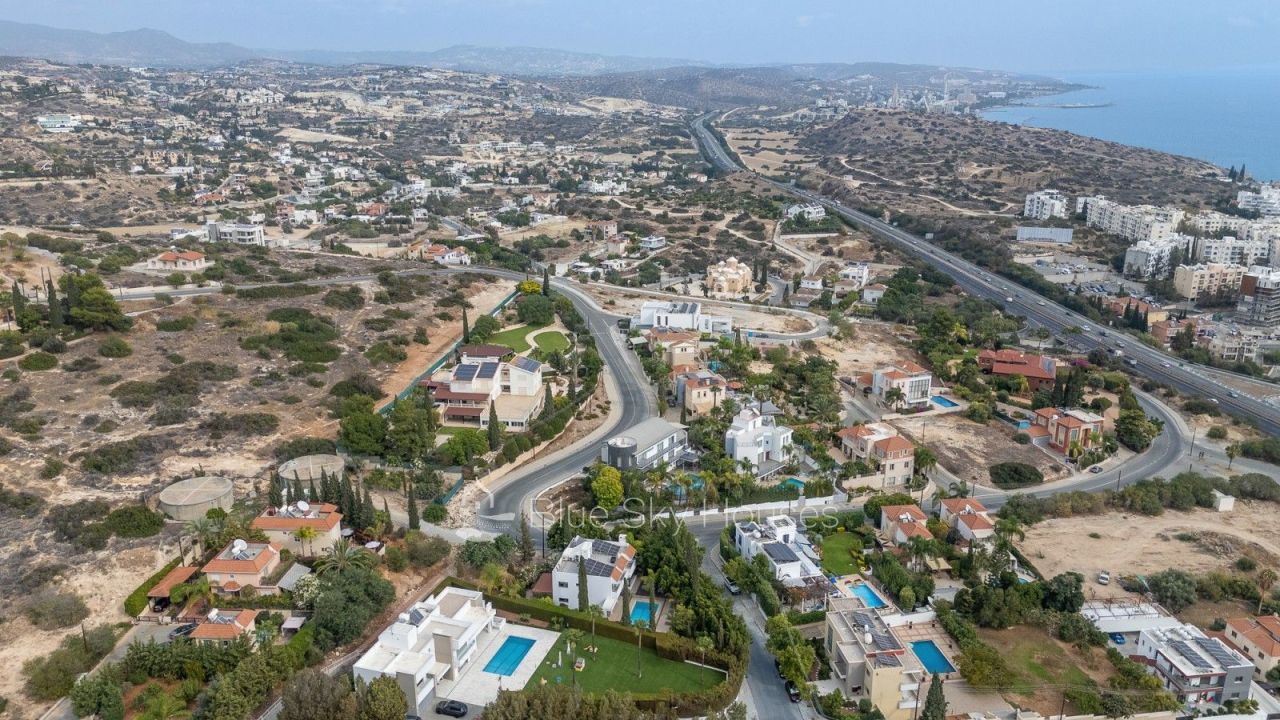 Вилла в Лимасоле, Кипр, 374 м² - фото 17