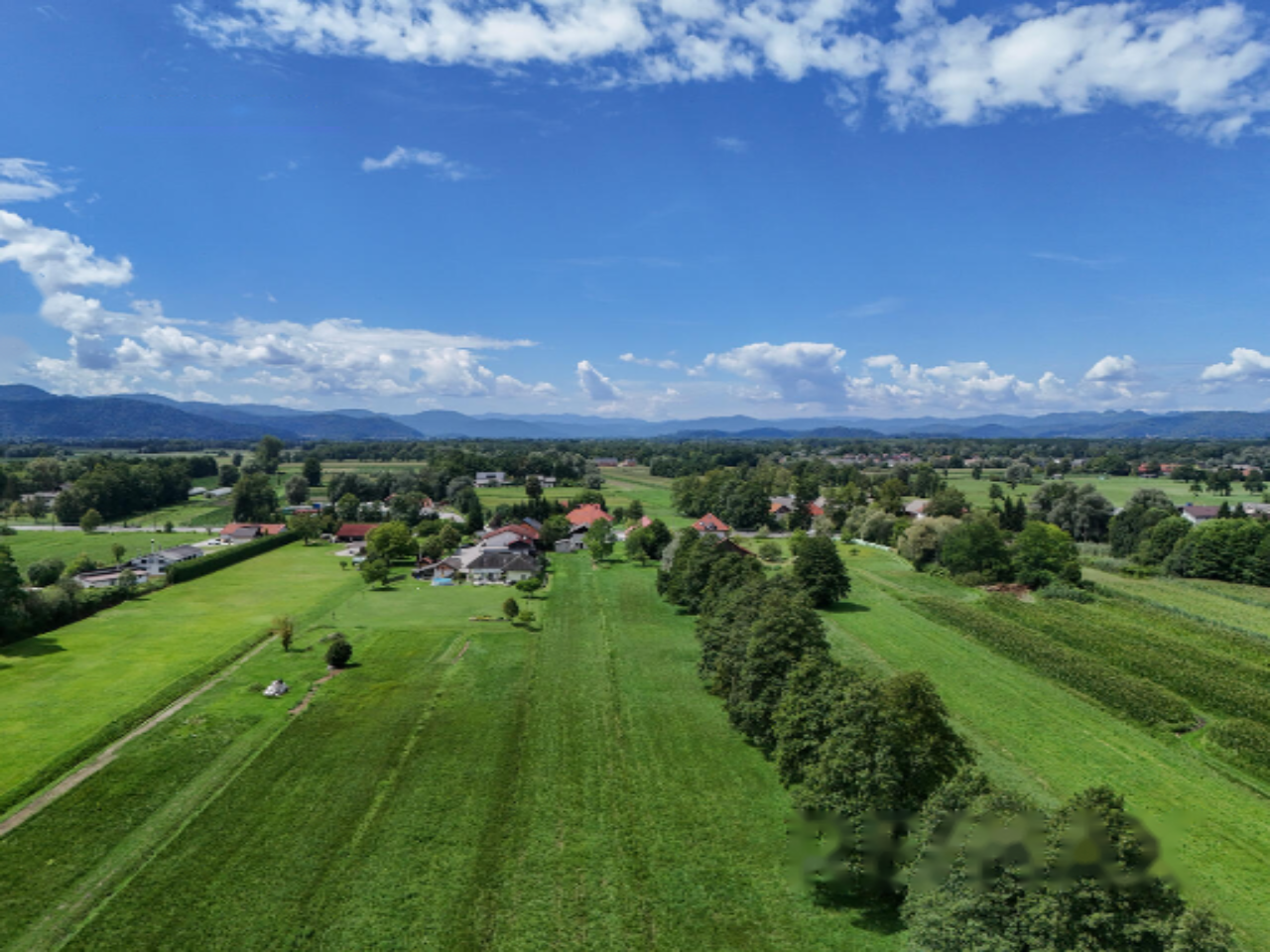 Земля в Любляне, Словения, 10 671 м² - фото 10