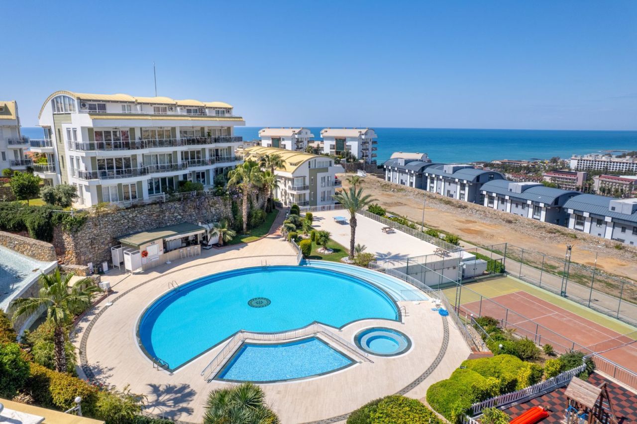 Квартира в Конаклы, Турция, 140 м² - фото 1