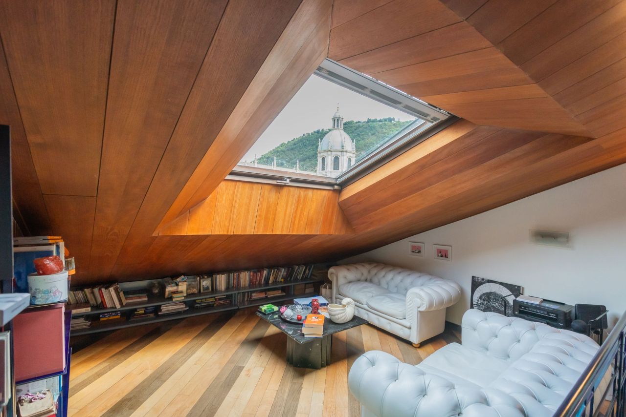Пентхаус у озера Комо, Италия, 160 м² - фото 4
