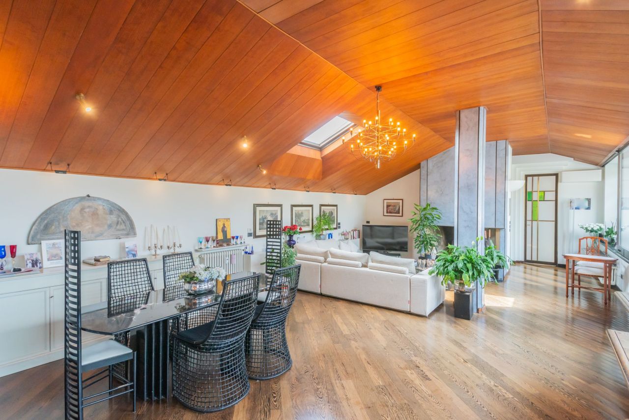 Пентхаус у озера Комо, Италия, 160 м² - фото 6