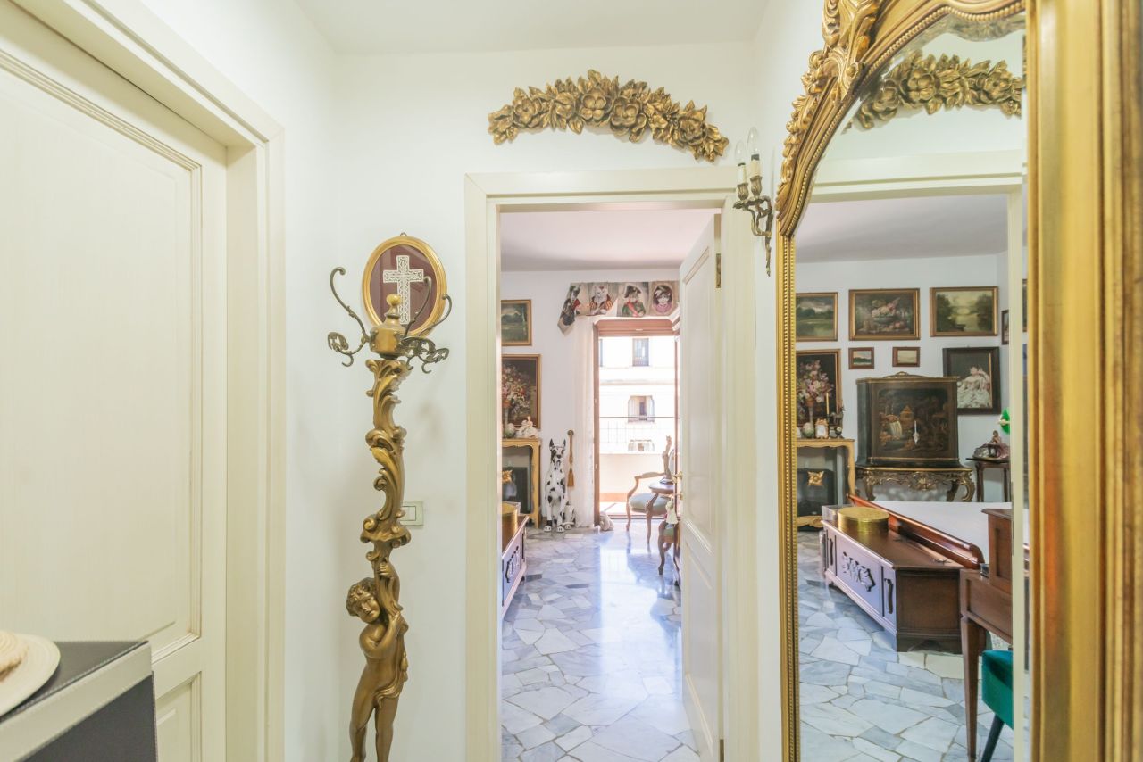 Квартира у озера Комо, Италия, 55 м² - фото 5