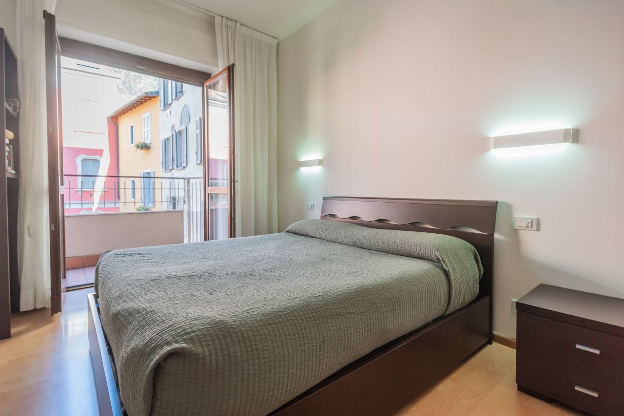 Квартира у озера Комо, Италия, 160 м² - фото 3