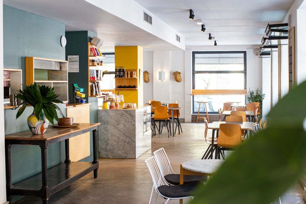 Коммерческая недвижимость в Барселоне, Испания, 64 м² - фото 2