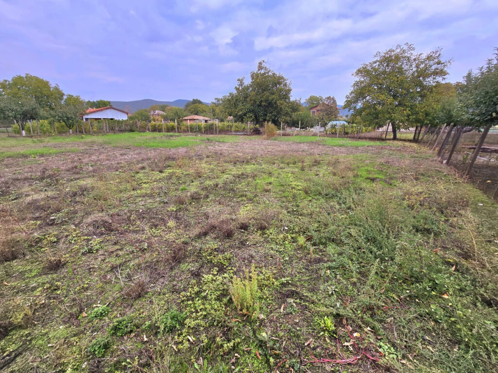 Земля в Гюлёвце, Болгария, 1 100 м² - фото 7