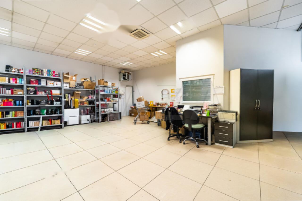 Офис в Любляне, Словения, 310 м² - фото 7