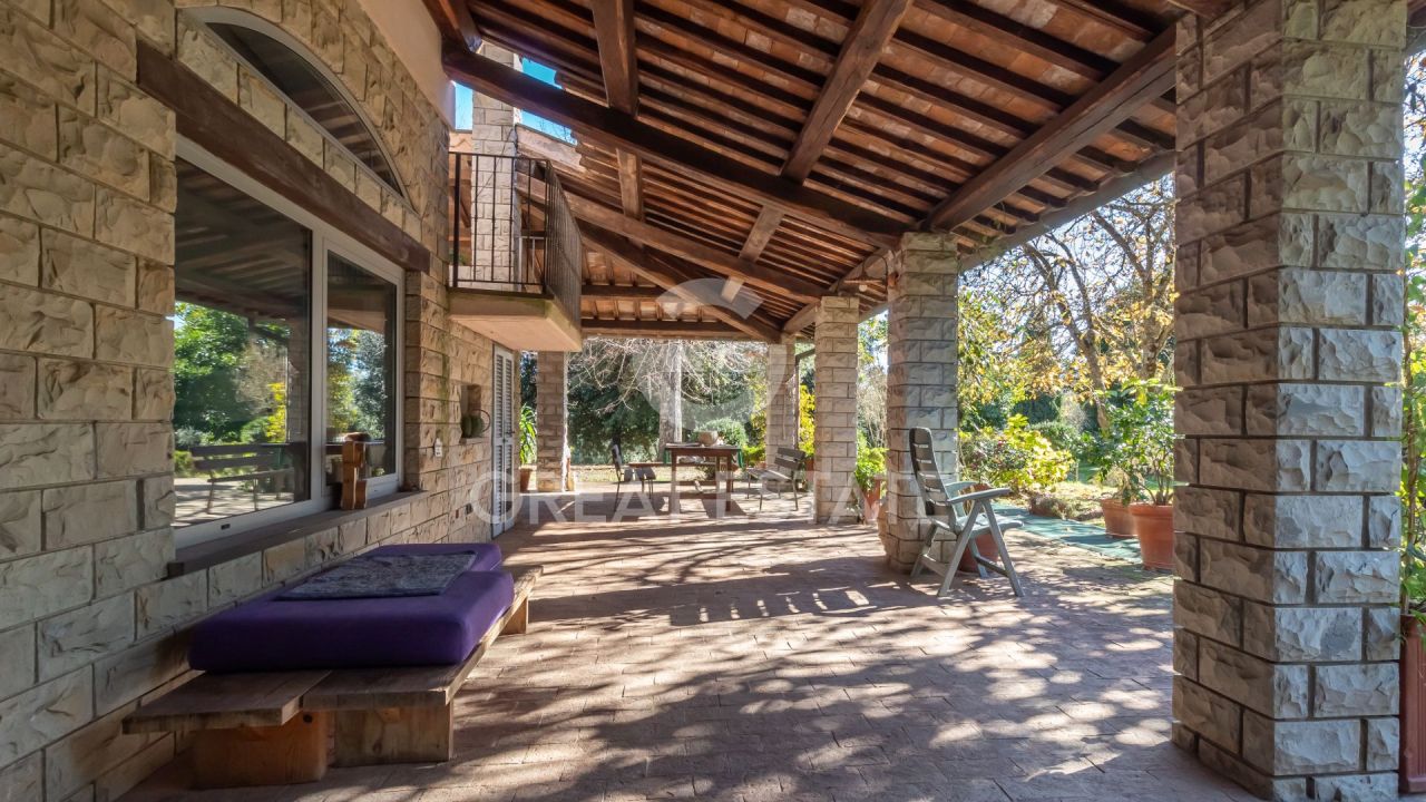 Дом в Порано, Италия, 477.3 м² - фото 8