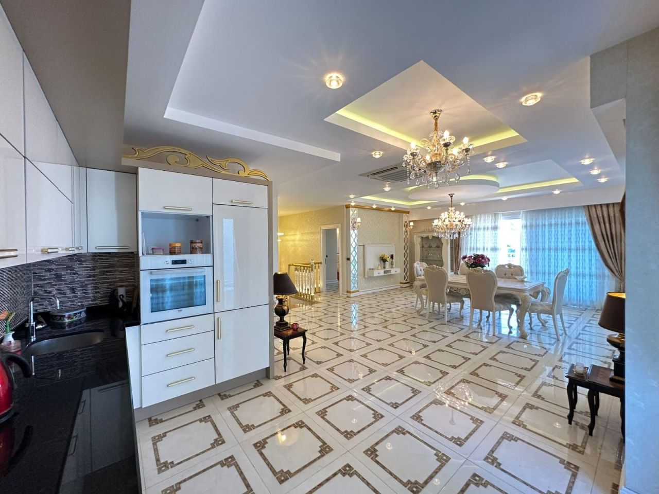 Апартаменты в Алании, Турция, 220 м² - фото 1