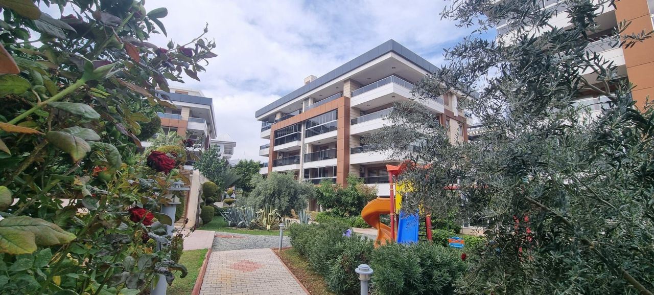 Квартира в Алании, Турция, 130 м² - фото 2