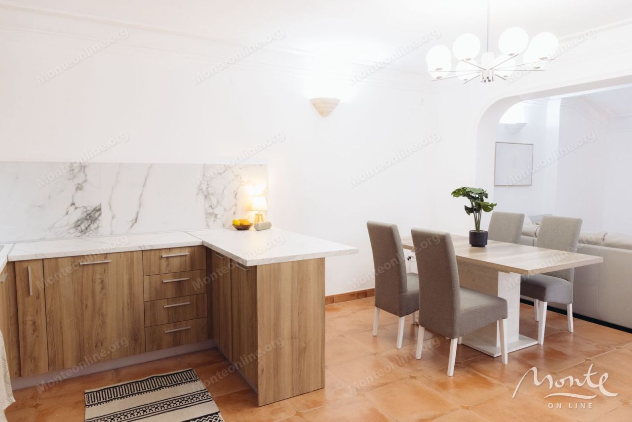 Апартаменты в Святом Стефане, Черногория, 74 м² - фото 6