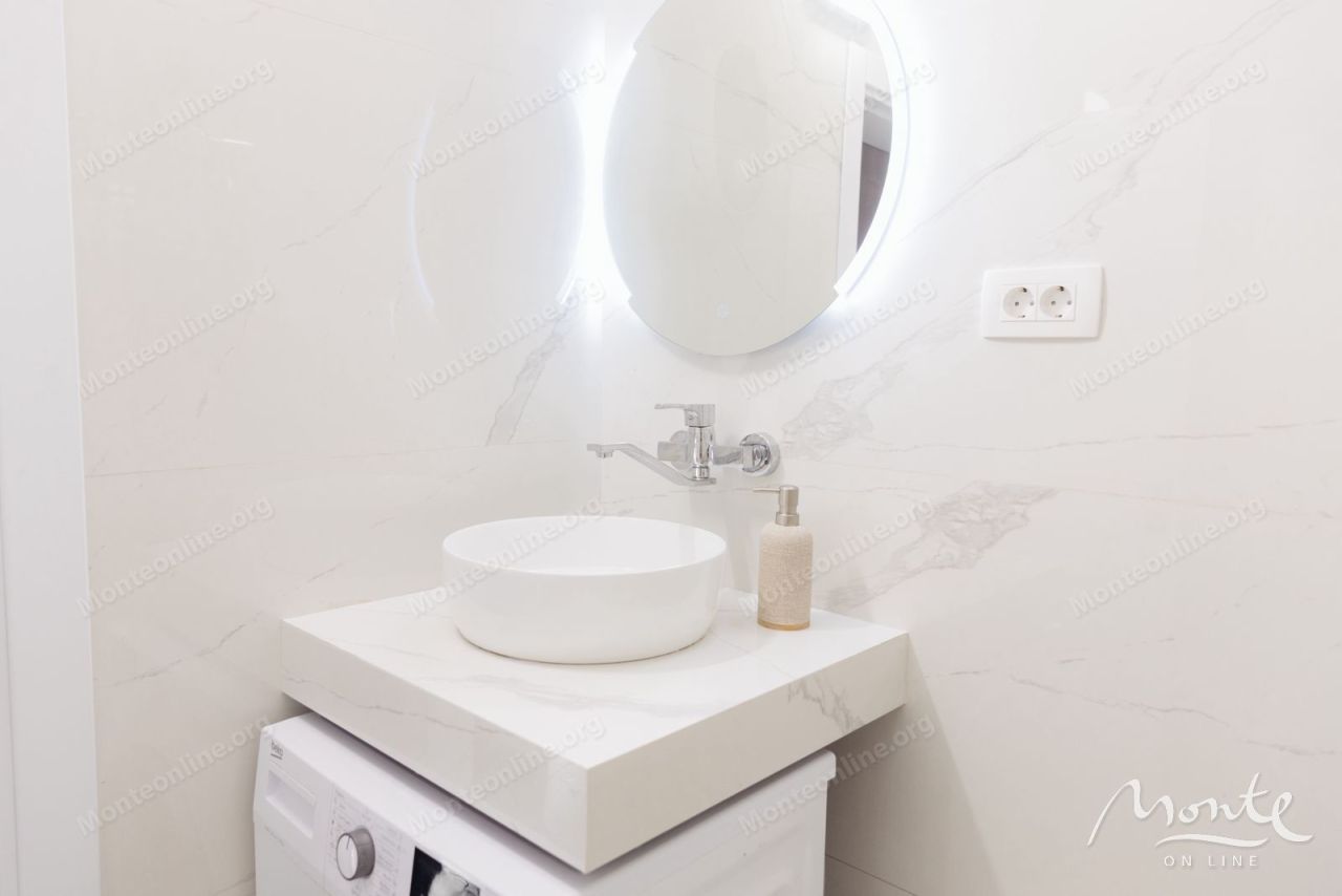 Апартаменты в Святом Стефане, Черногория, 74 м² - фото 19